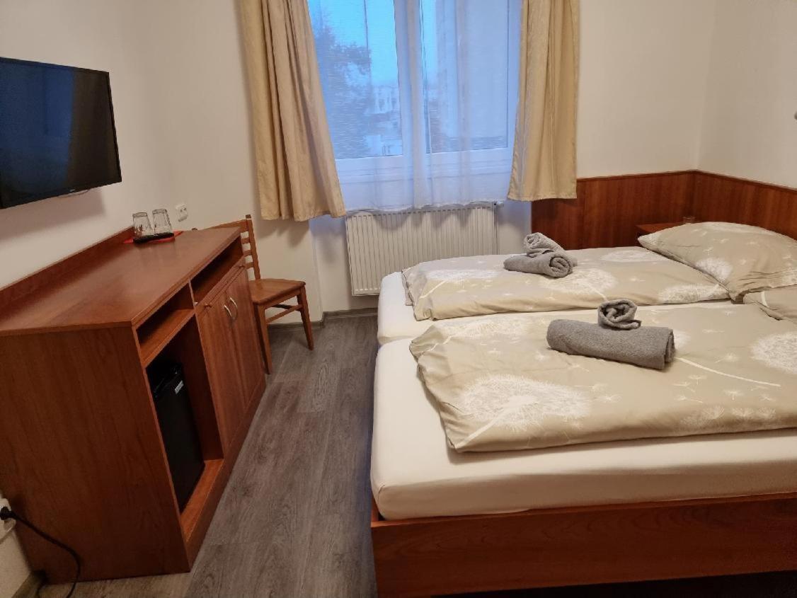 庄园酒店 Blovice 外观 照片