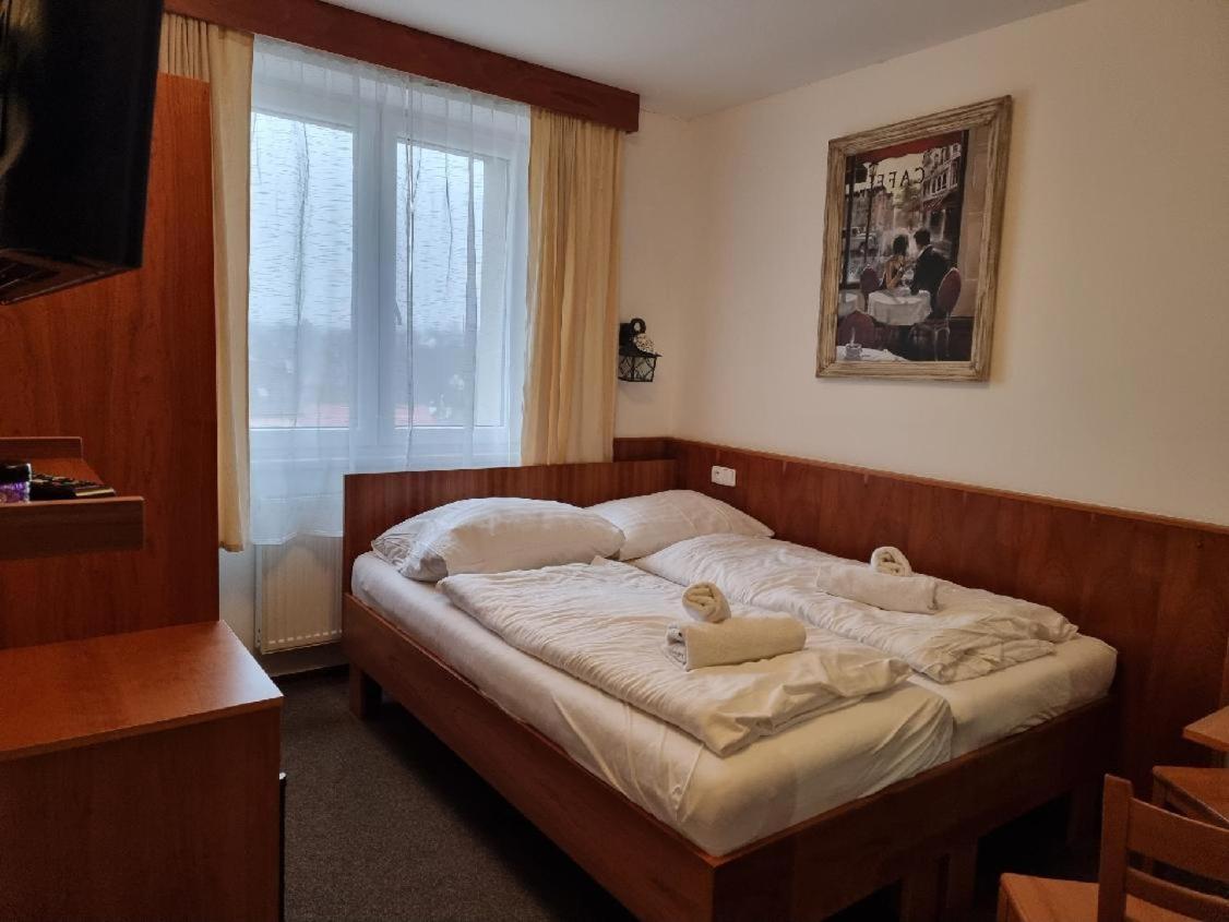 庄园酒店 Blovice 外观 照片