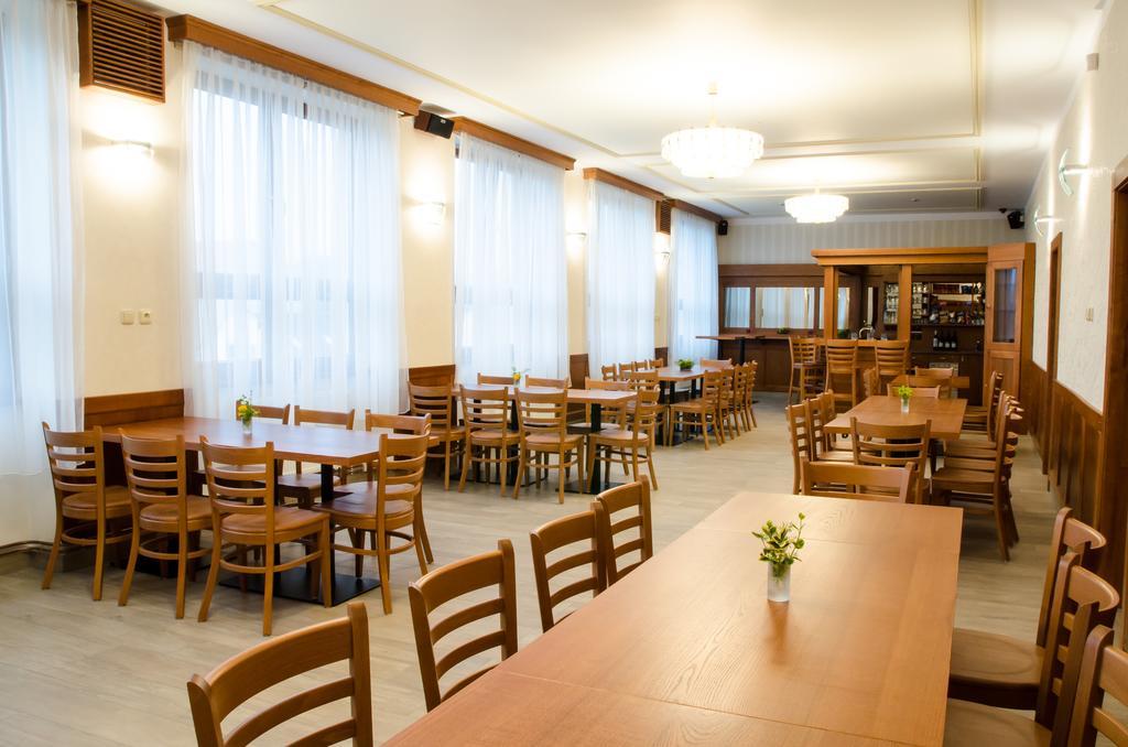 庄园酒店 Blovice 外观 照片